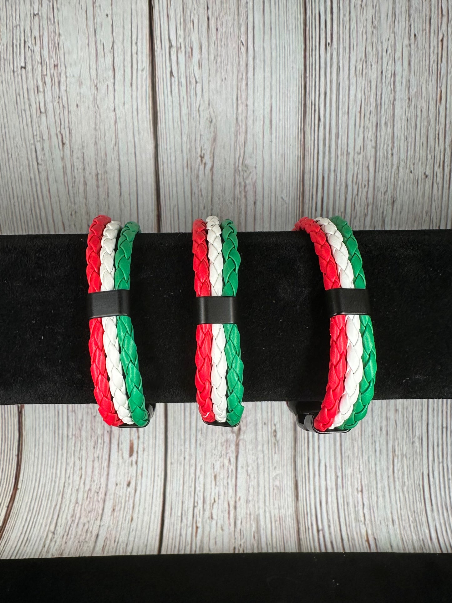 Italian Flag Leather Bracelet (Black Buckle)